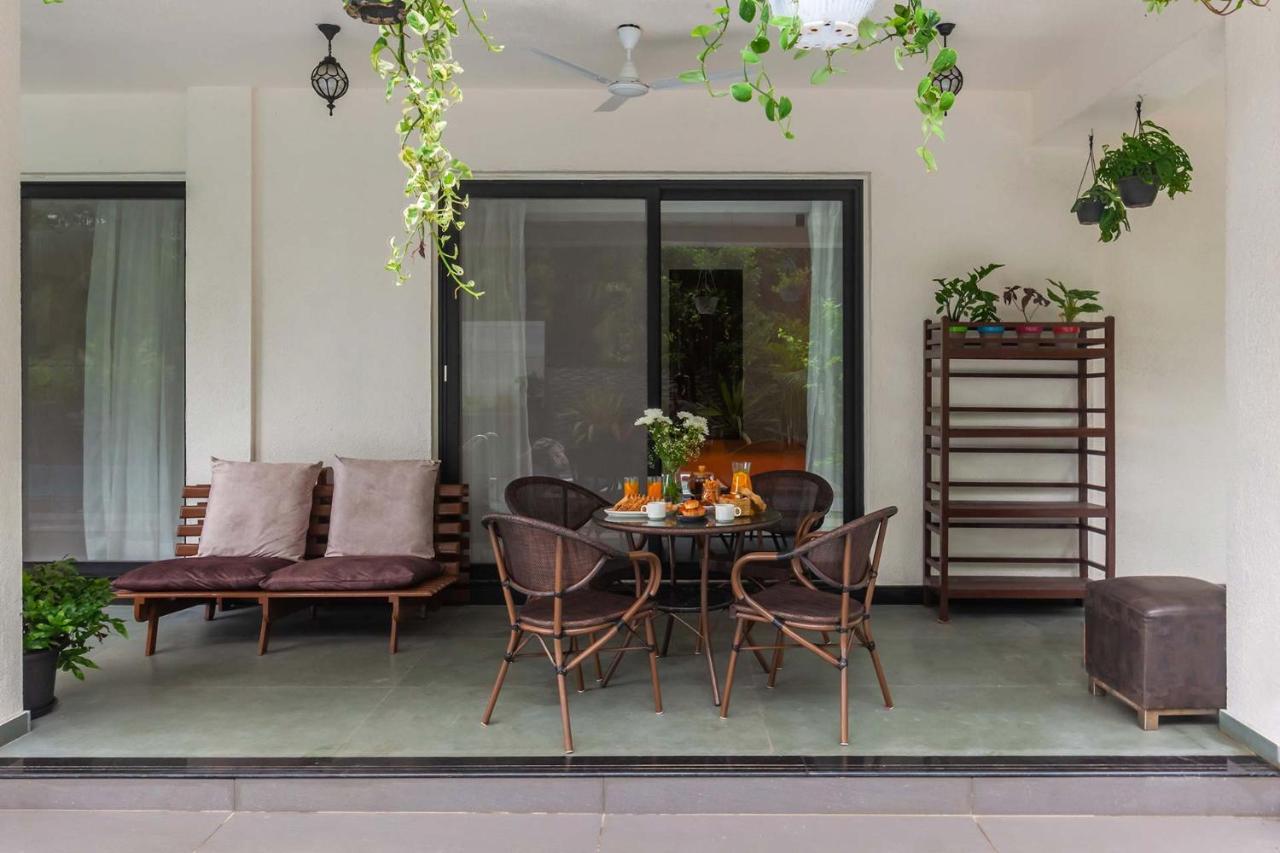 Villa Sereno By Stayvista - An Elegant And Entertaining Retreat Featuring A Swimming Pool, Outdoor Jacuzzi, Modern Interiors, And A Snooker Table Alībāg Exterior foto